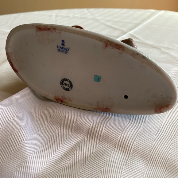 RETIRED 1995 ‘ALL ABOARD LLADRO’ PORCELAIN FIGURINE -Item #01007619 - Picture 6 of 9